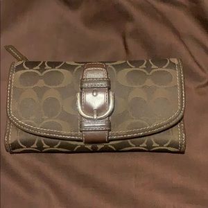 Coach Wallet - FREE SHIPPING